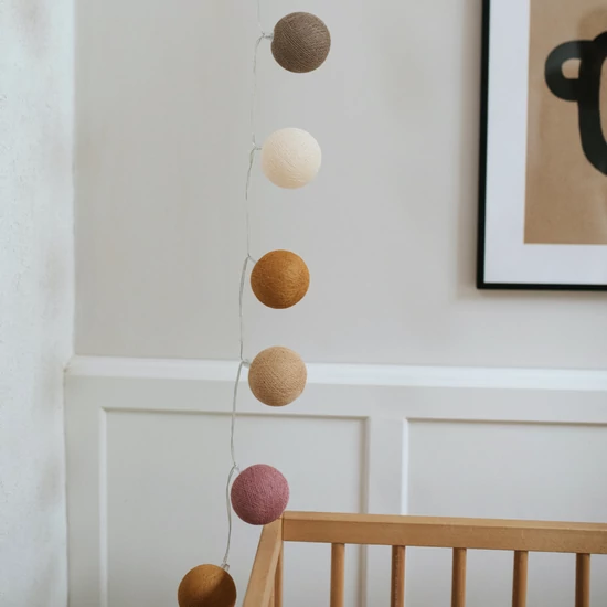 virágok gömblámpa fényfüzér (Cotton Ball Lights)